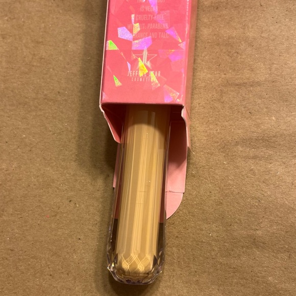 Jeffree Star Cosmetics Yellow Color Correct Concealer NWT - Picture 3 of 5